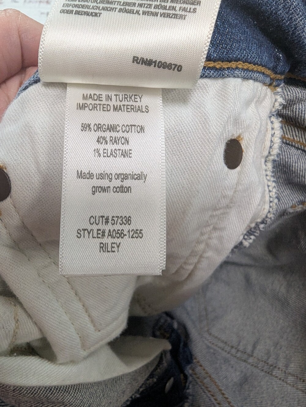 Agolde Riley High Rise Cropped Jeans - Picture 6 of 7